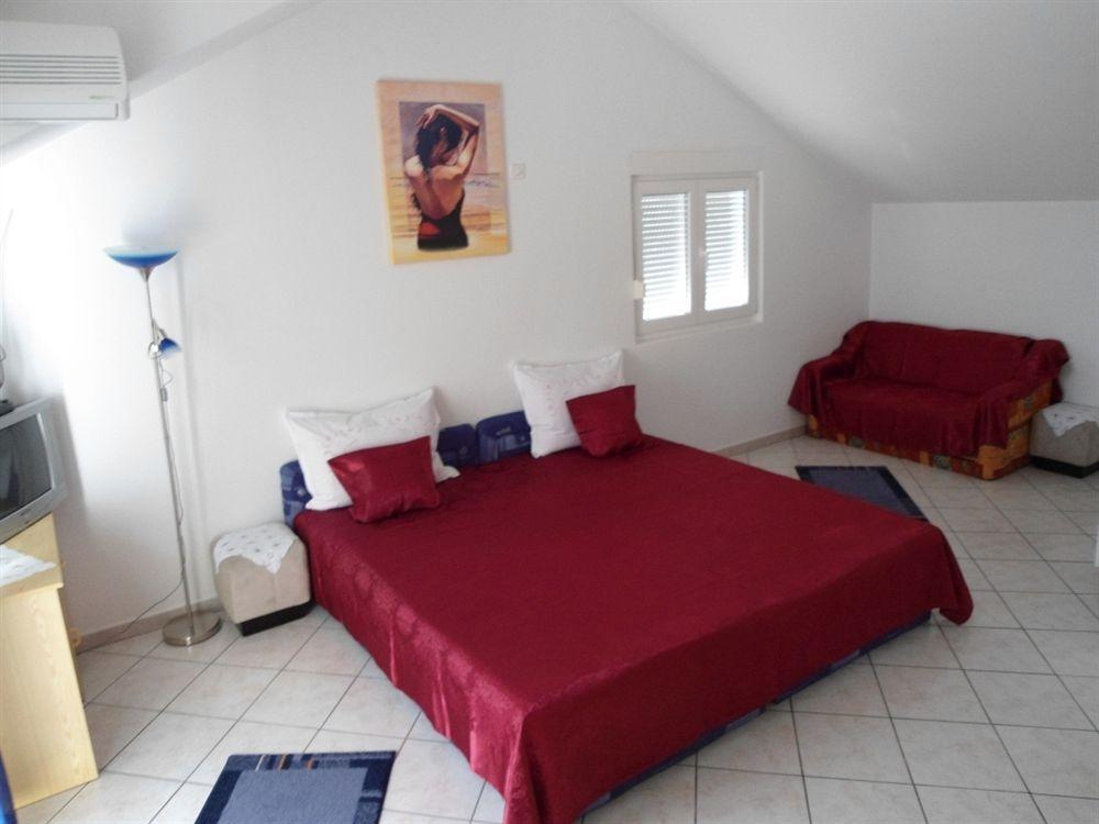 Apartmani Slavica Σπλιτ Εξωτερικό φωτογραφία