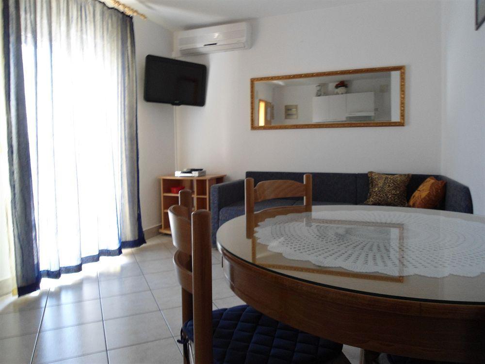Apartmani Slavica Σπλιτ Εξωτερικό φωτογραφία